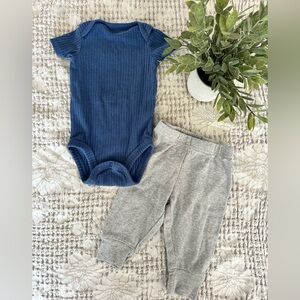 🦋Carter's Ribbed Blue Onesie And Pants Set